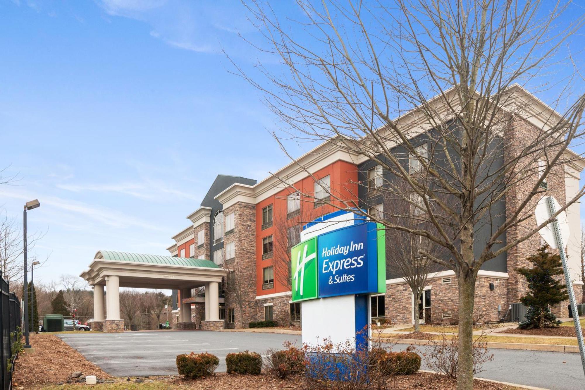 Holiday Inn Express And Suites Stroudsburg-Poconos By Ihg Exterior photo